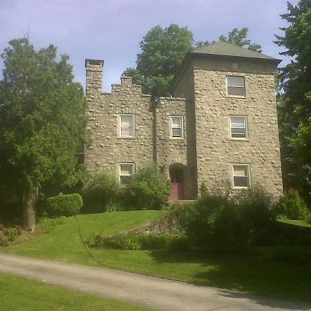 Little Castle Apartman Villanova Kültér fotó